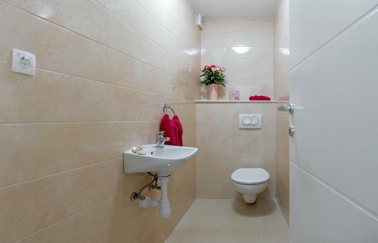 Villa Kala Komiža Buitenkant foto