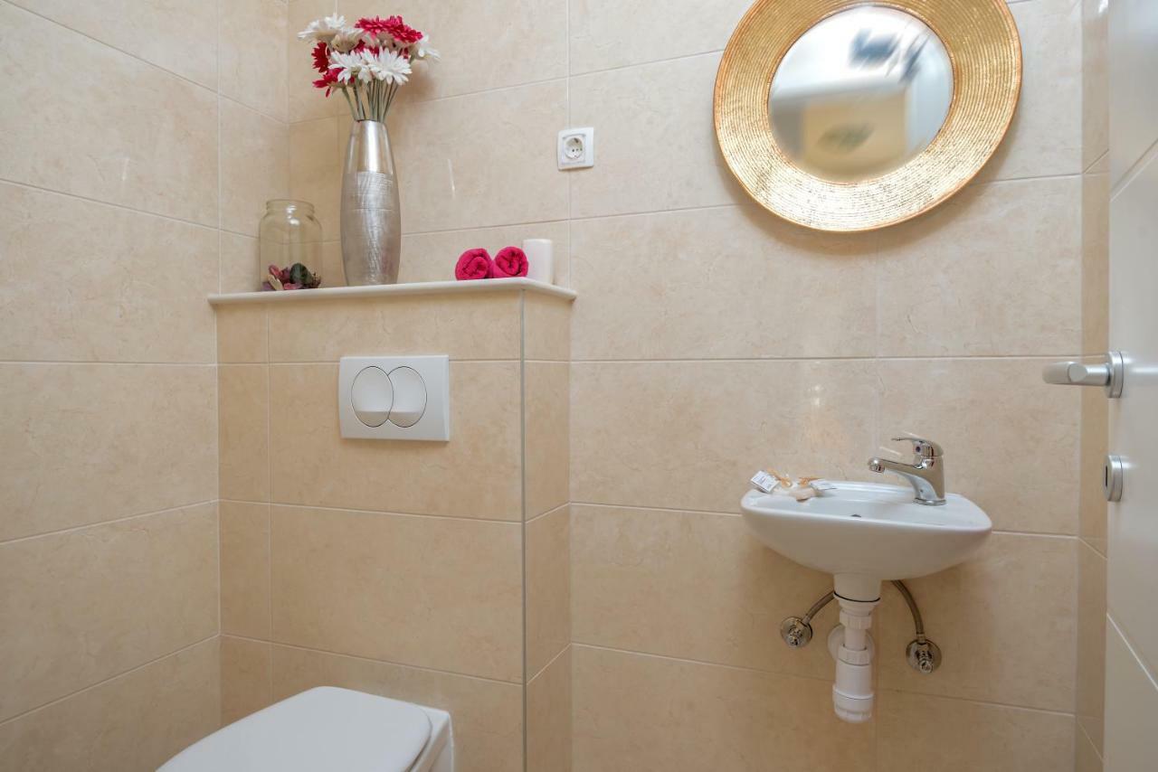 Villa Kala Komiža Buitenkant foto