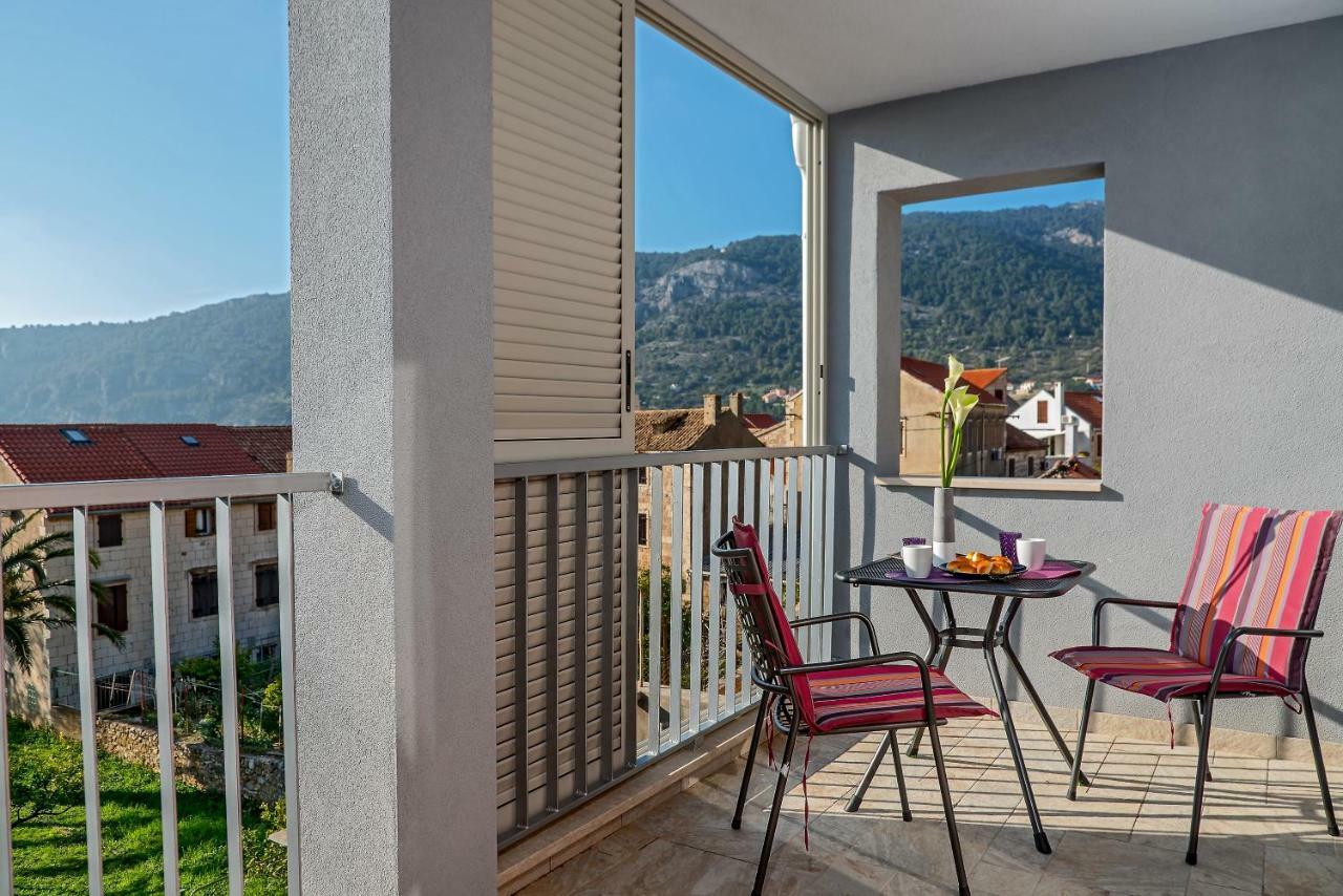 Villa Kala Komiža Buitenkant foto